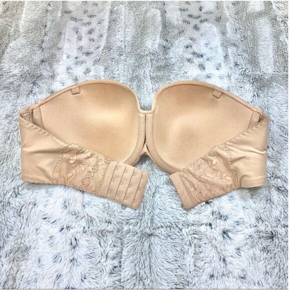 💖Victoria’s Secret Body By Victoria Strapless Bra in NUDE, Size: 34D - Picture 3 of 5